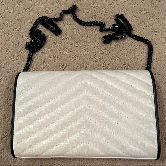 Authentic YSL envelope bag - Picture 2 of 4